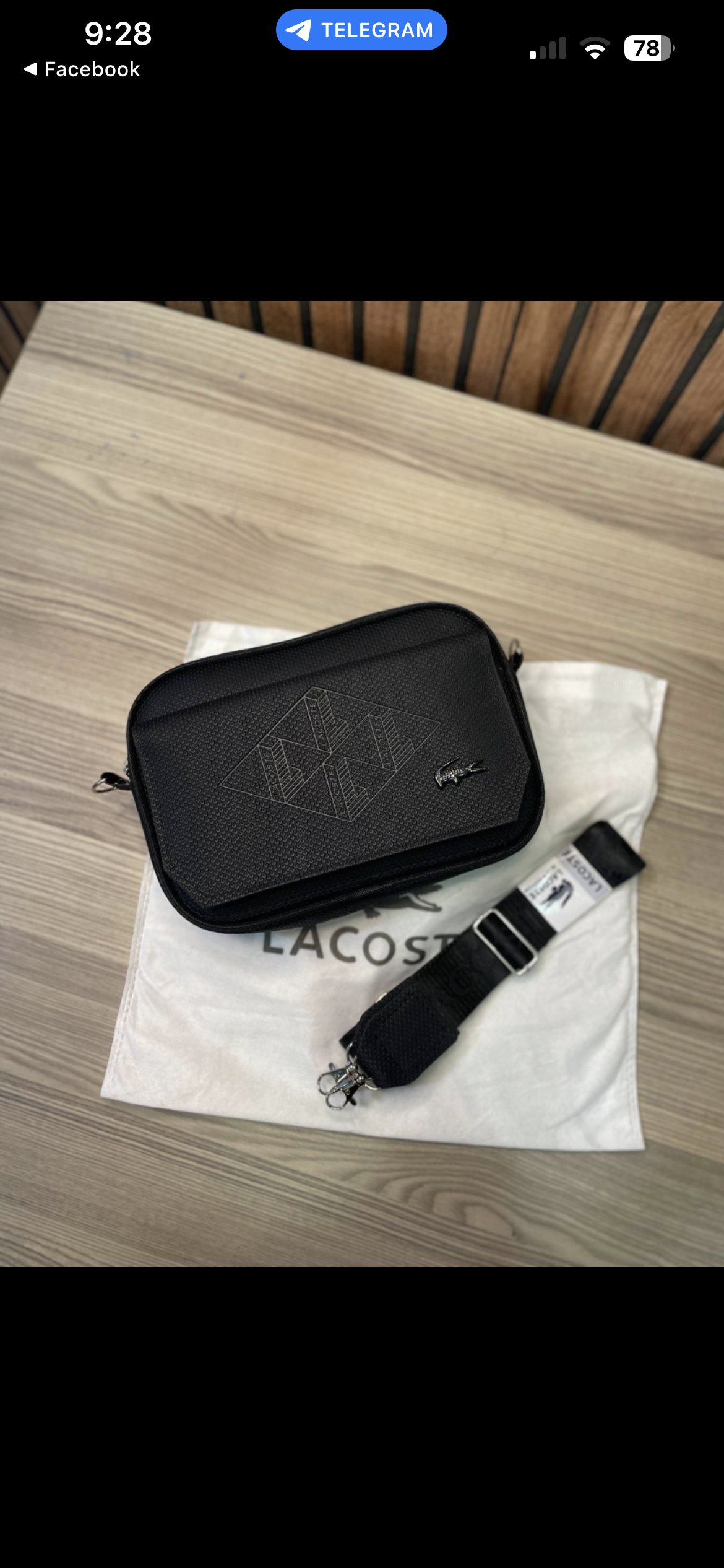 Sacoche lacoste 