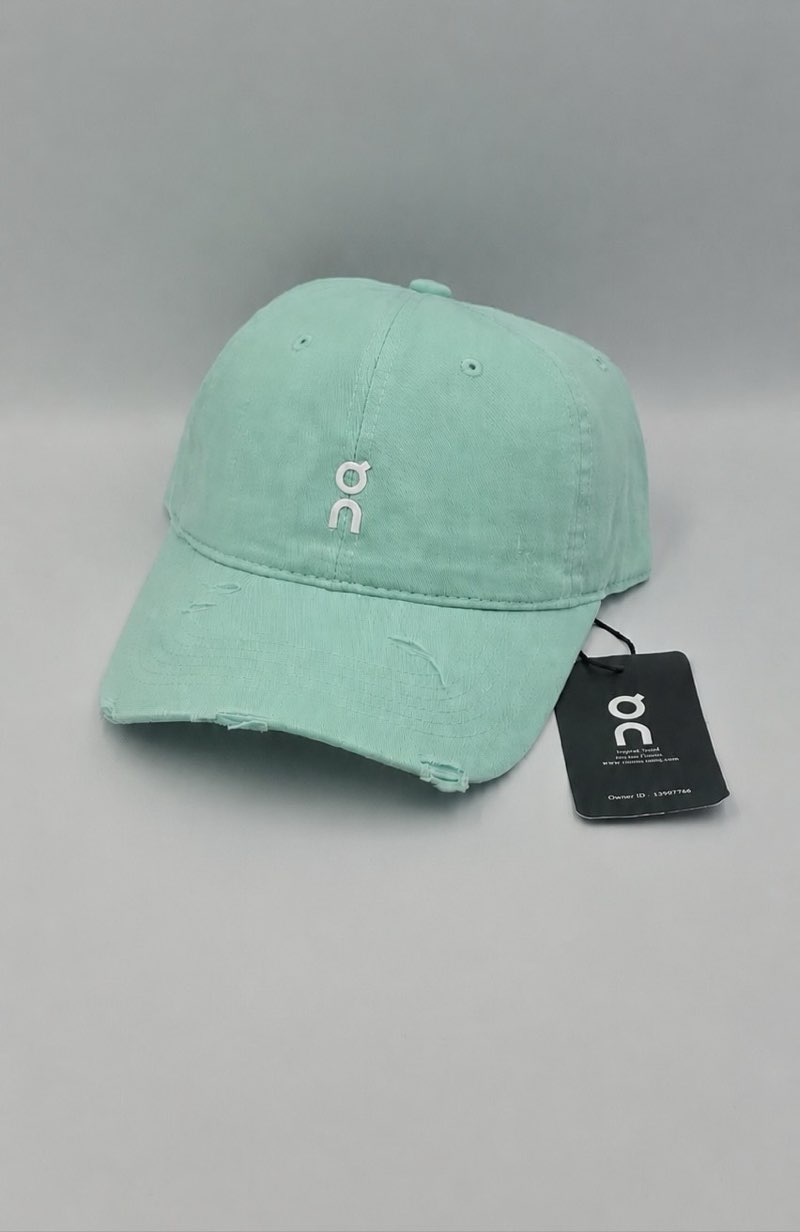 Casquette on cloud
