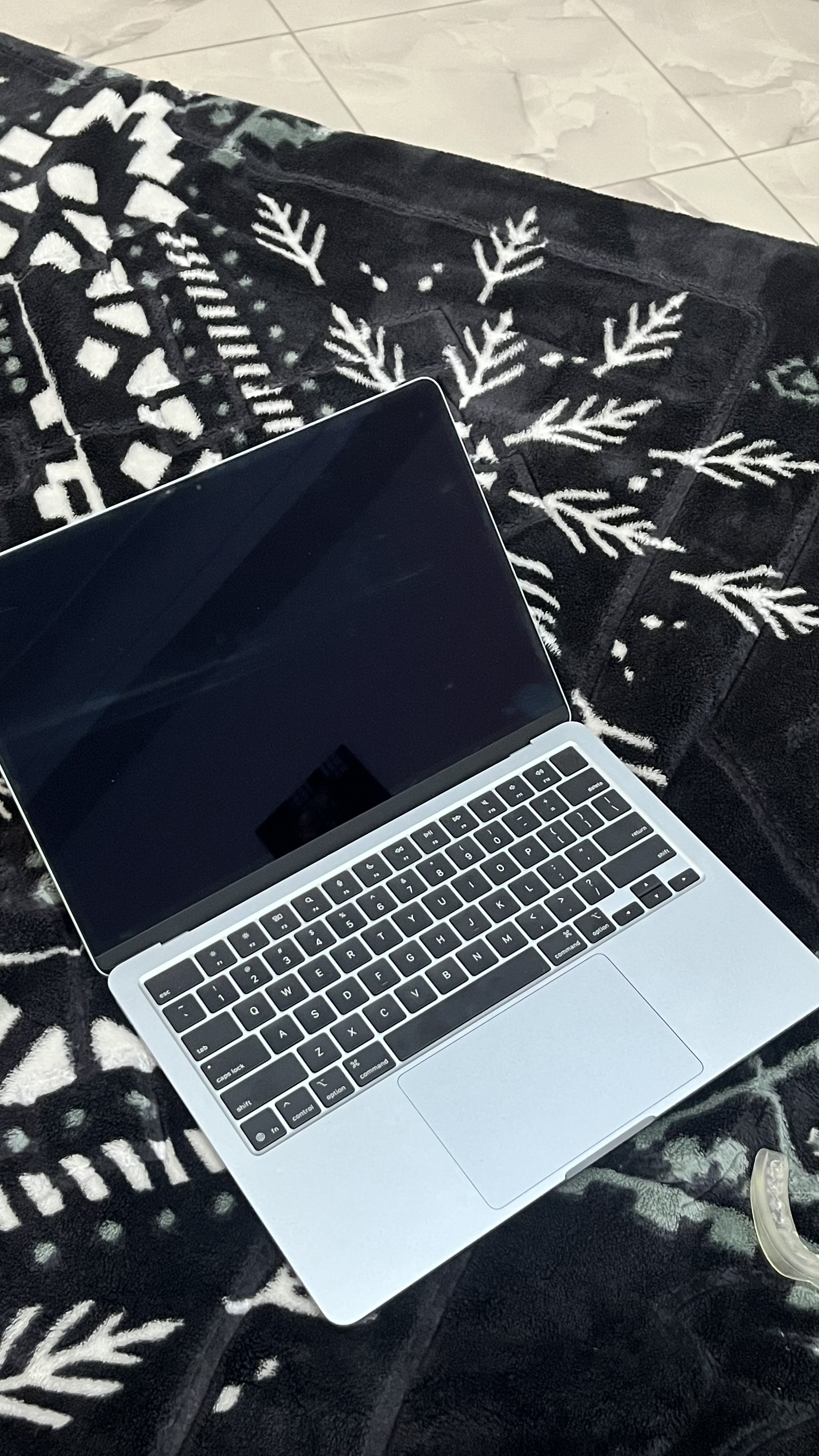MacBook Air M4 16GB Ram - Miniature 2