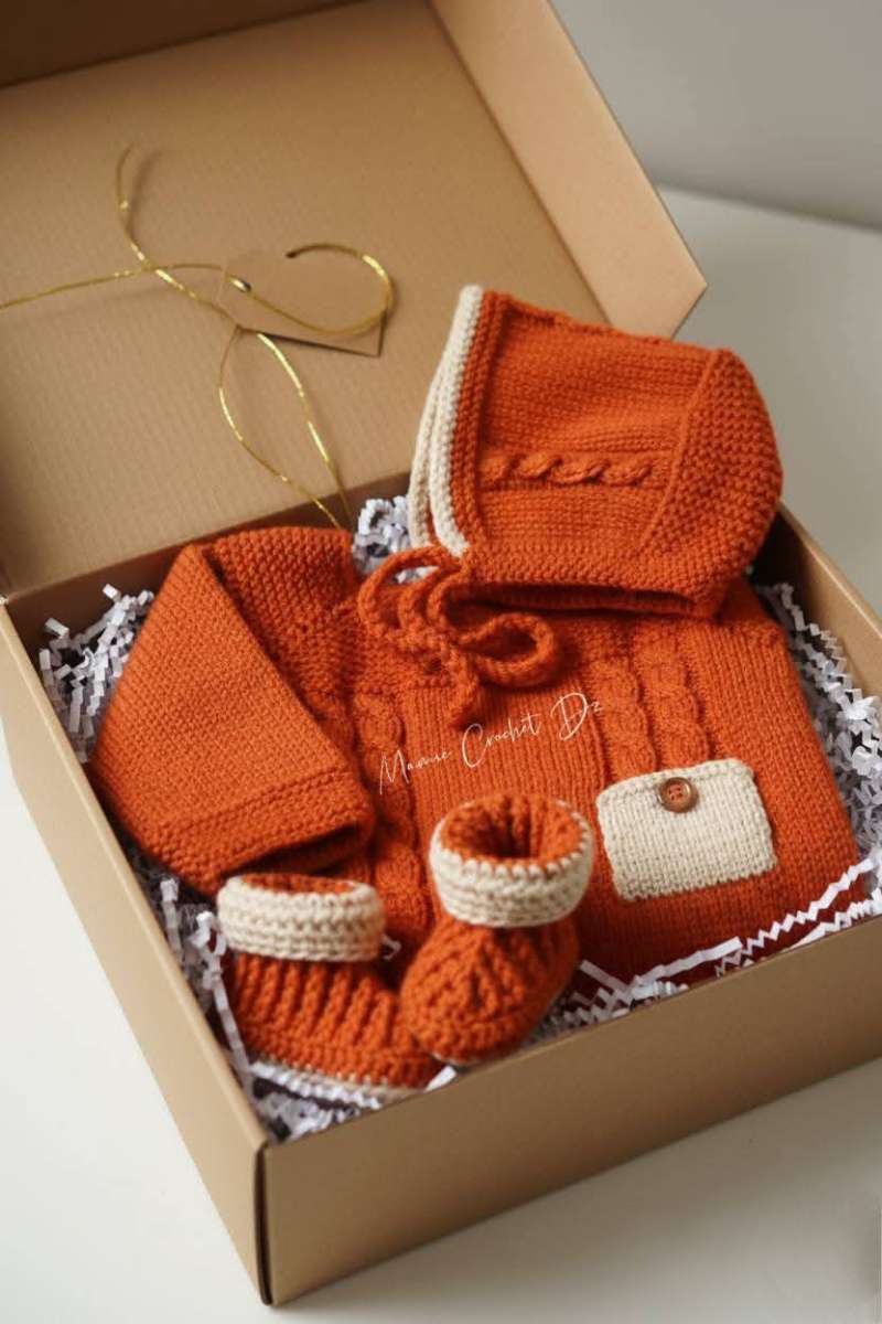 Layette fait mains - Miniature 2