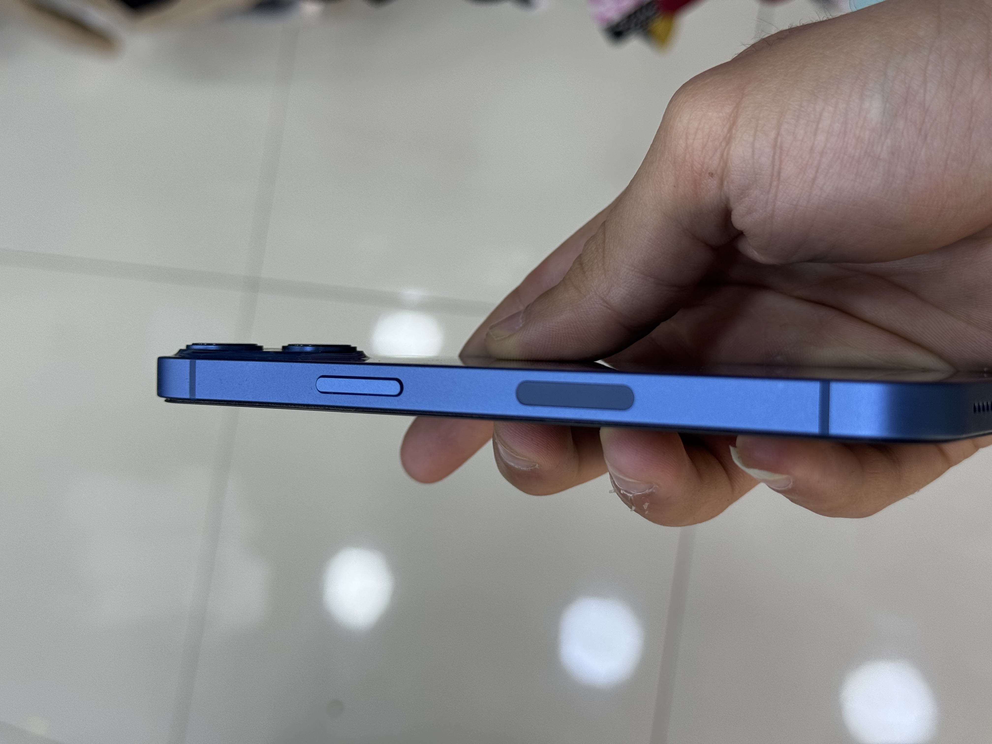 iPhone 13 bleu 100% original  - Miniature 3