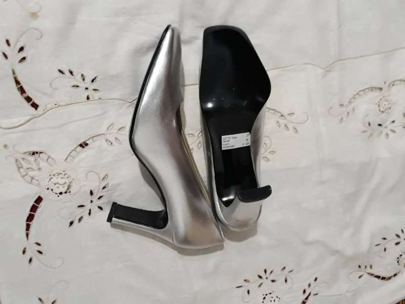 Chaussure - Miniature 2