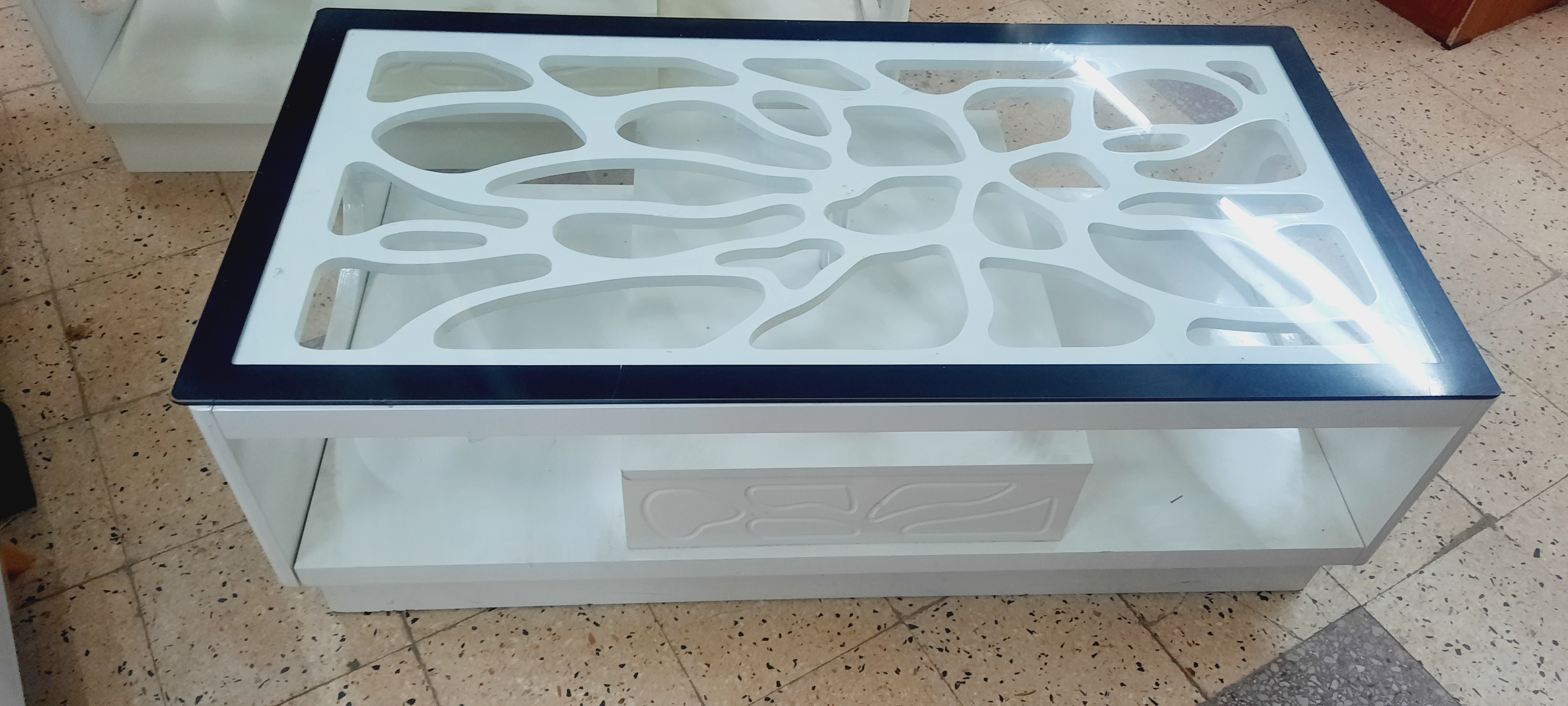 Table basse importation lux.  - Miniature 2