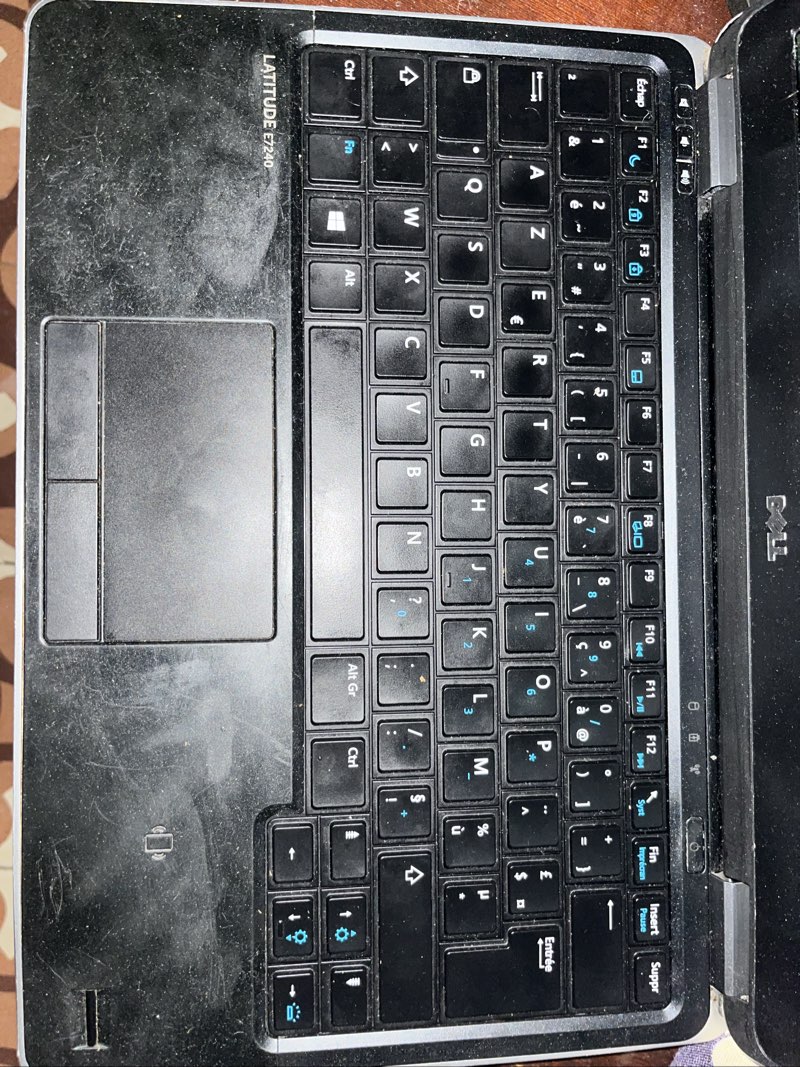 Dell altitude e7240 - Miniature 2