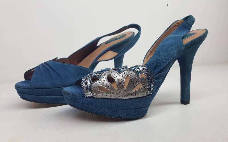Chaussure sandale femmes pointure 37 de marque etat neuve - Miniature 3