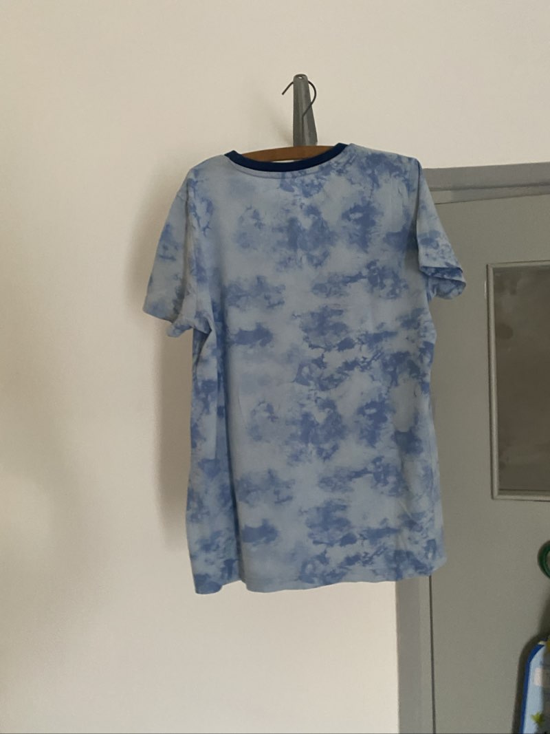 T-shirt style tie-dye "Chill Time" - Bleu et blanc - En très bon état - Miniature 2