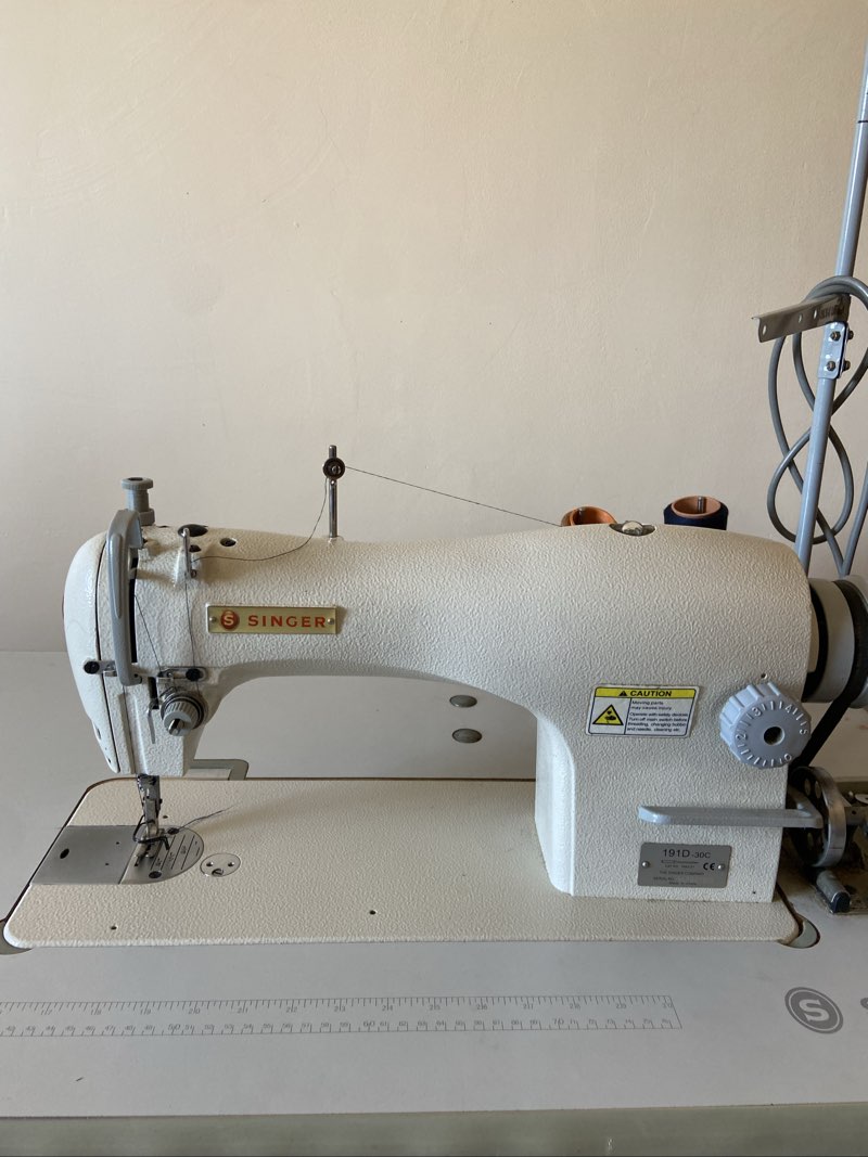 Machine à coudre industrielle SINGER 191D-30C - Très bon état