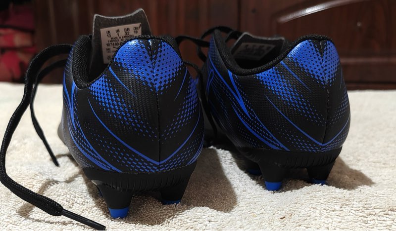 soulier de foot - Miniature 4