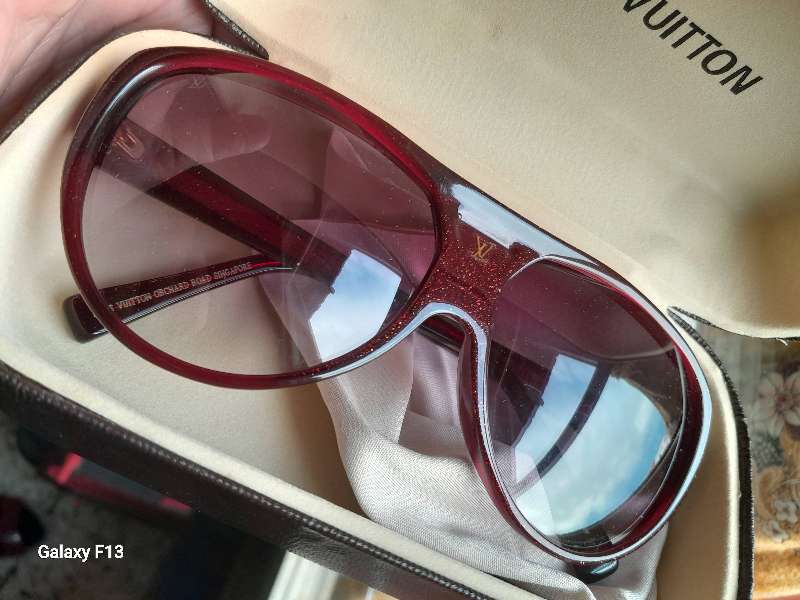 Lunette soleil Louis Vuitton - Miniature 3