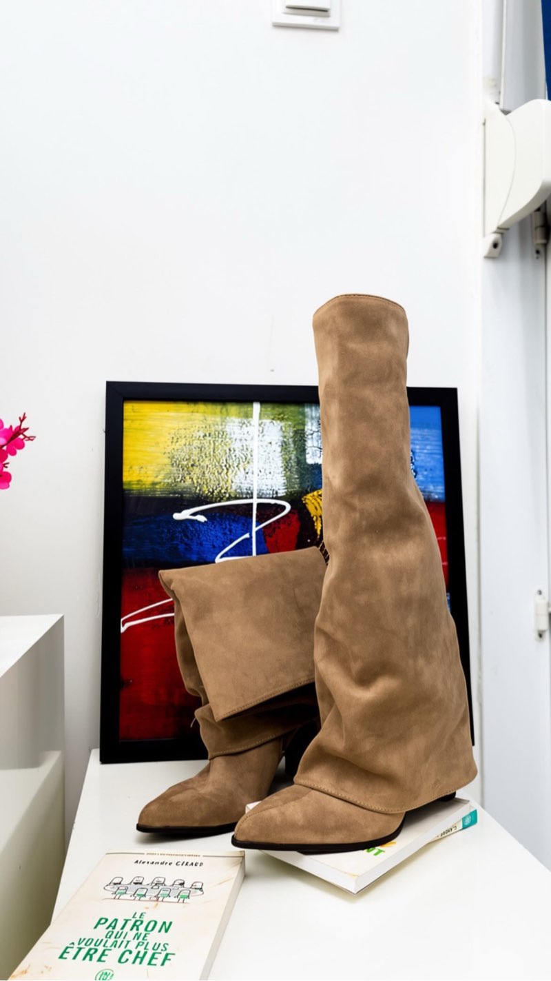 Bottes Bershka effet daim portees une fois etat impeccable