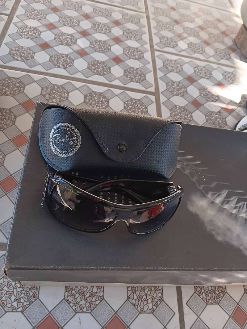 Lunettes soleil prada - Miniature 5
