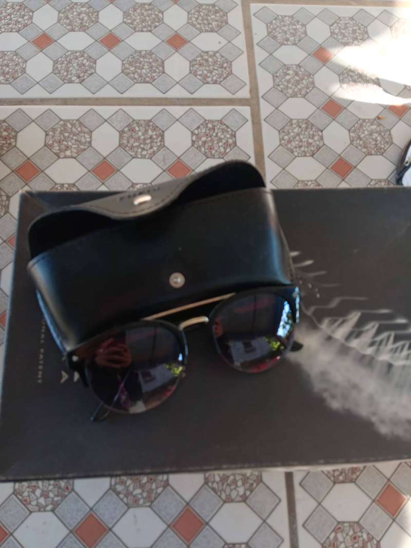 Lunettes soleil prada - Miniature 8