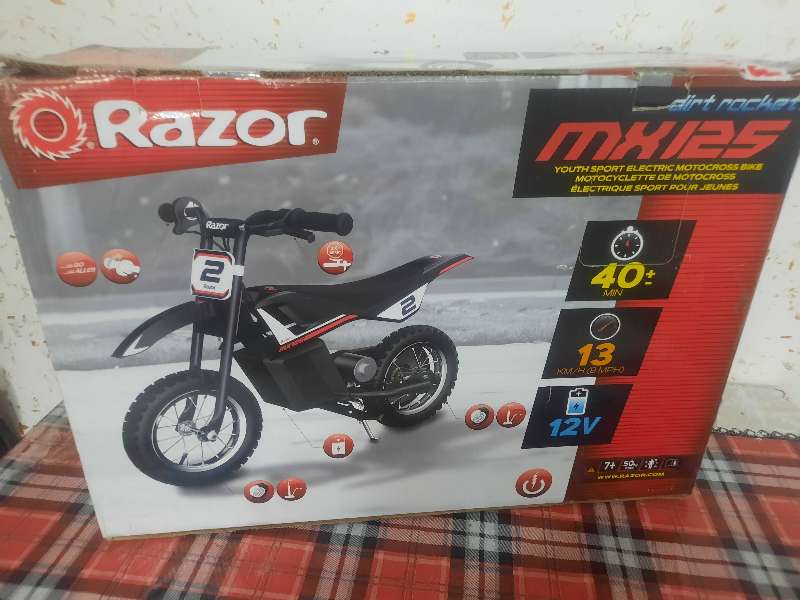 Motocross Électrique RAZOR MX125, Germany - Miniature 4