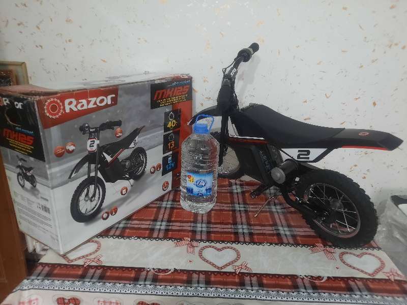 Motocross Électrique RAZOR MX125, Germany - Miniature 7