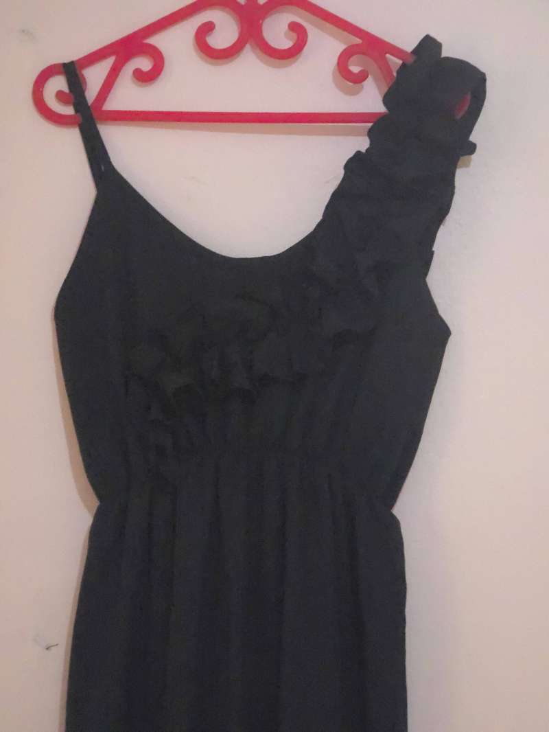 Robe noire très bon état - Miniature 2