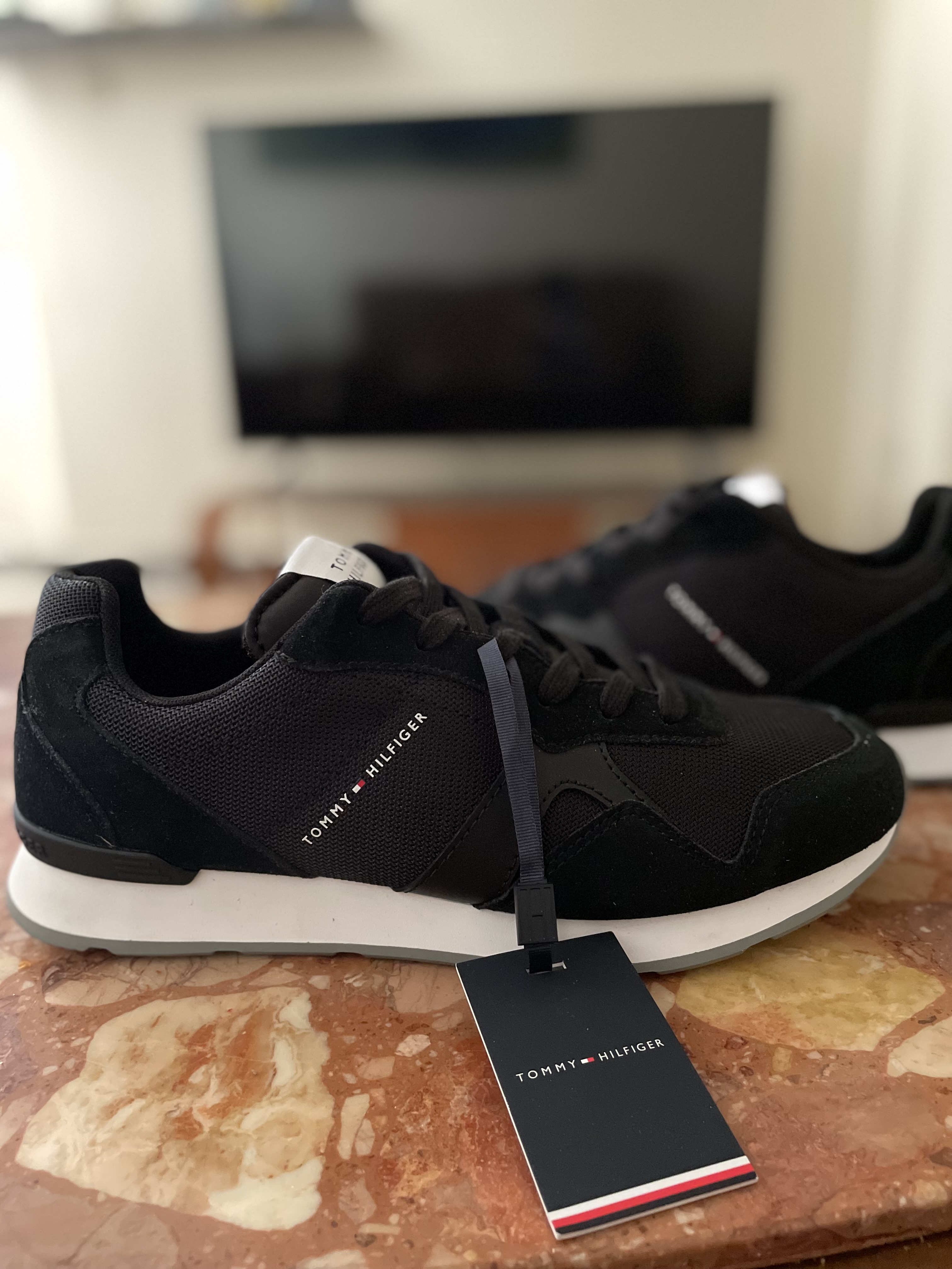 Tommy Hilfiger pointure 41 - Miniature 2