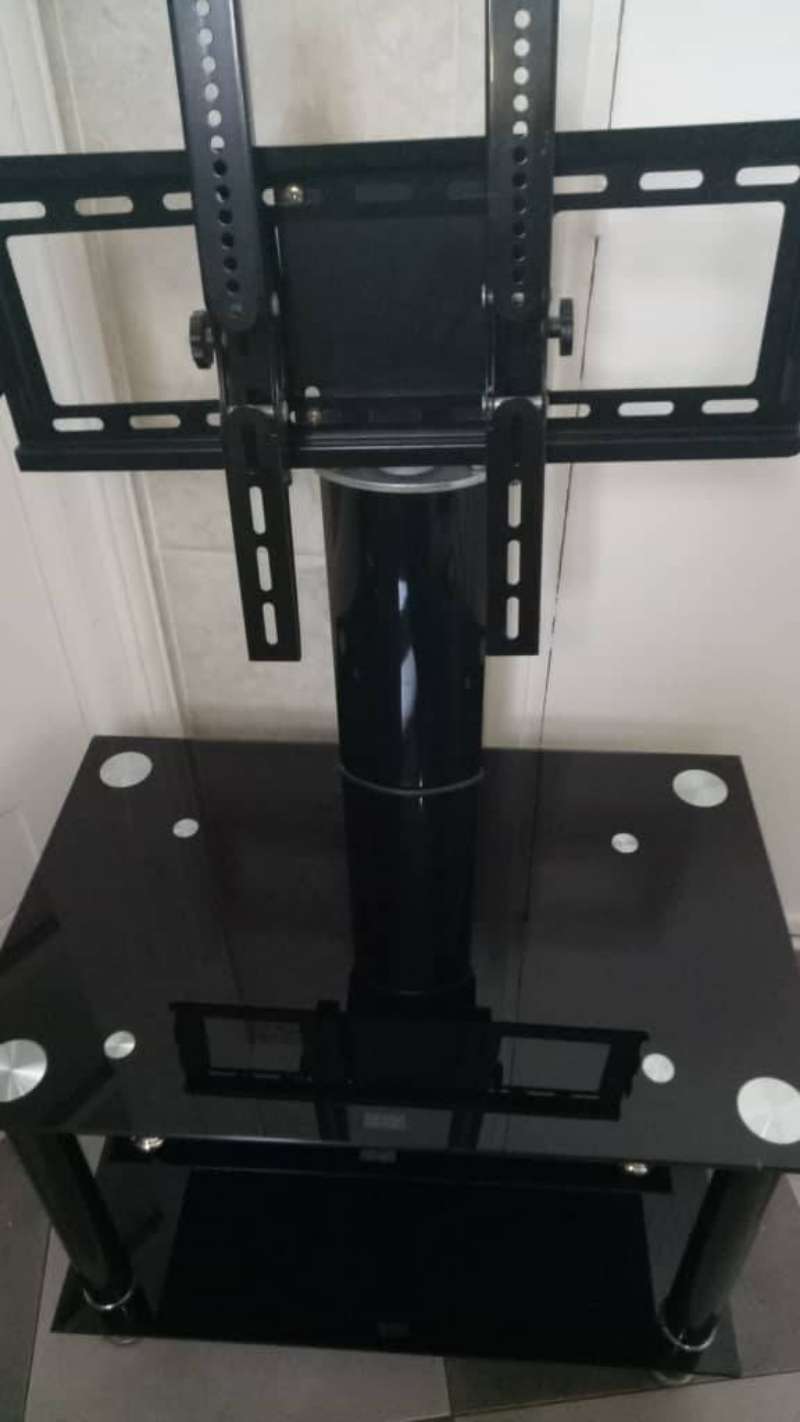 Table TV verre et acier