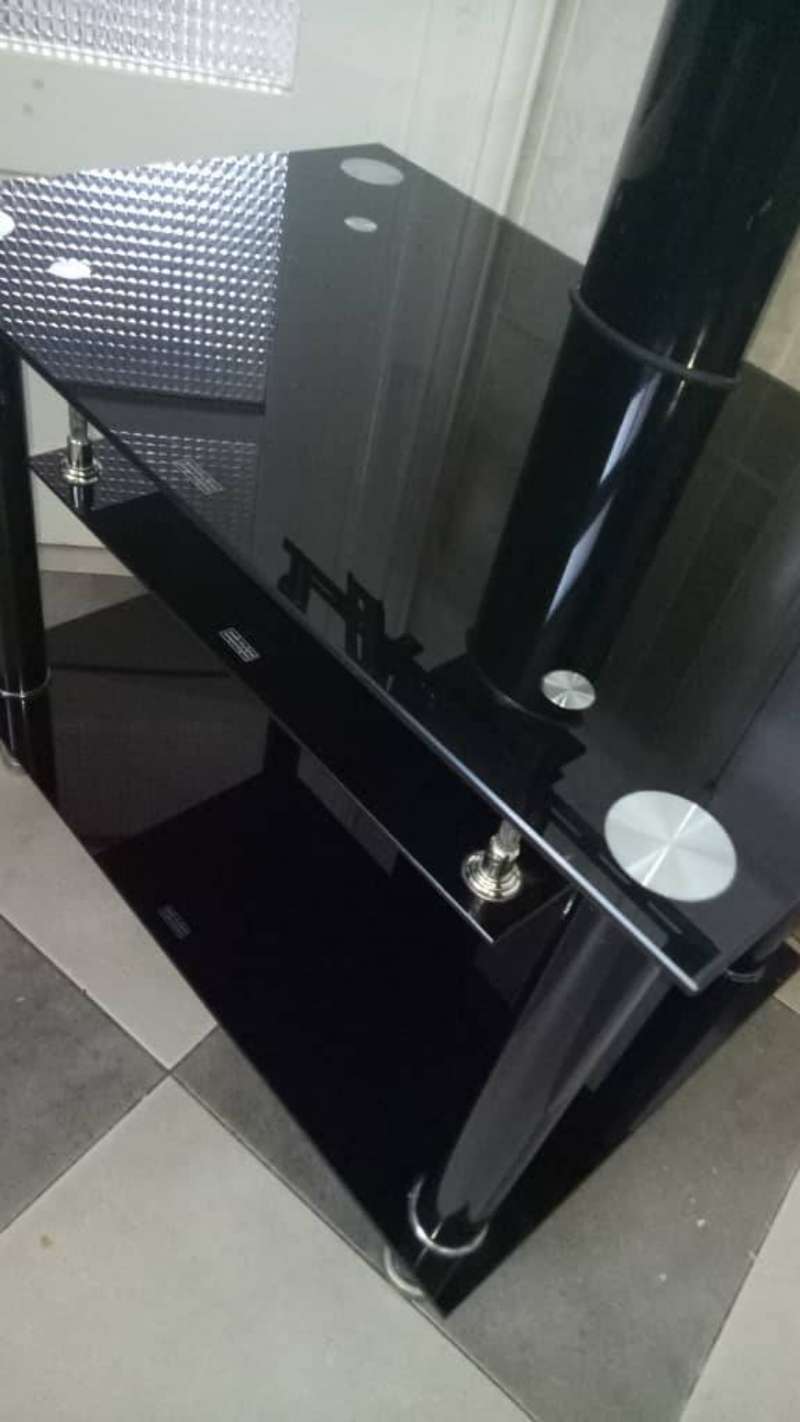 Table TV verre et acier - Miniature 3
