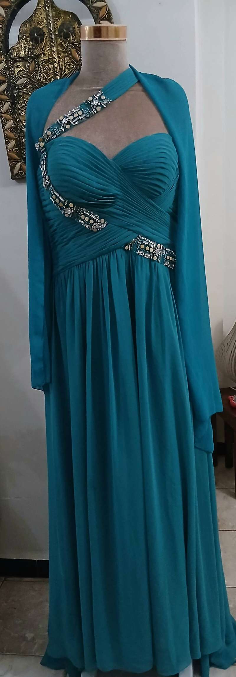 Robe de soirée doublée avec traine taille 44 - Miniature 8