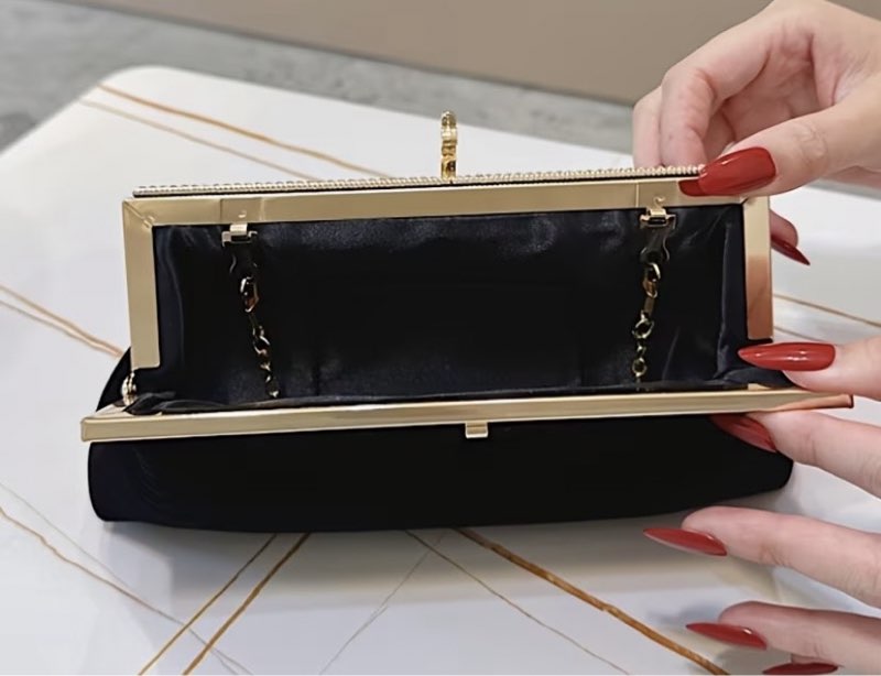 Pochette en velours - Miniature 3