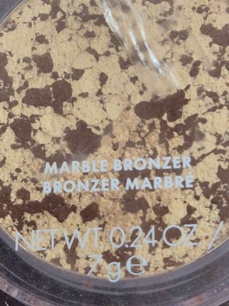 Bronzer marbré. Donne un effet bonne mine naturel et lumineux. Importé de France - Miniature 3