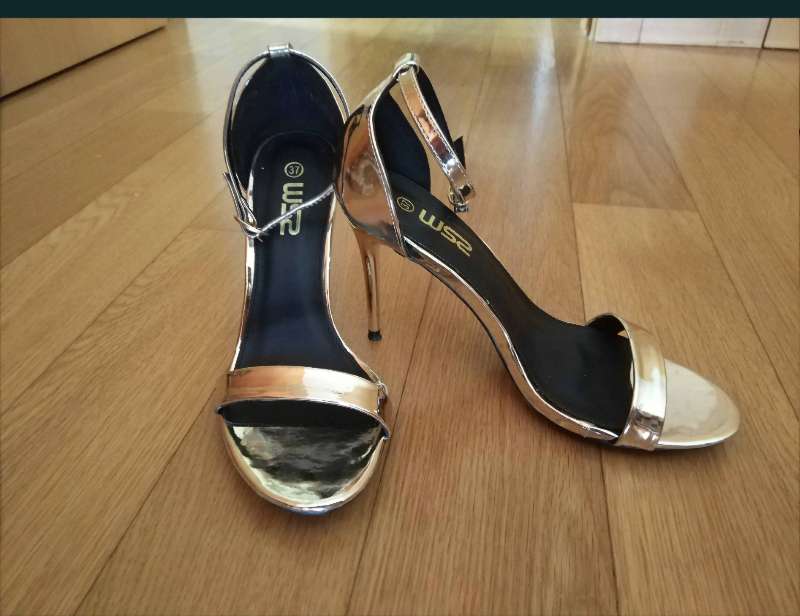 Sandales à talons dorées – Pointure 38 – 🇪🇺 ORIGINAL D’EUROPE - Miniature 2