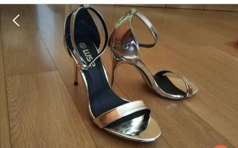 Sandales à talons dorées – Pointure 38 – 🇪🇺 ORIGINAL D’EUROPE