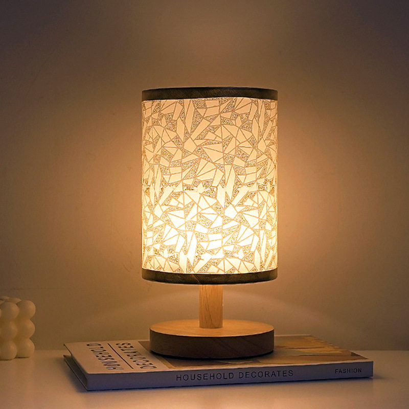 Lampe de table USB en bois massif et tissu pour chambre - Miniature 5