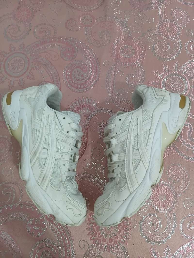 Bascket asics occasion