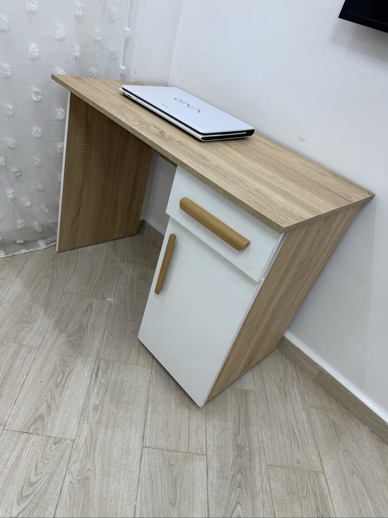 Bureau - Miniature 3