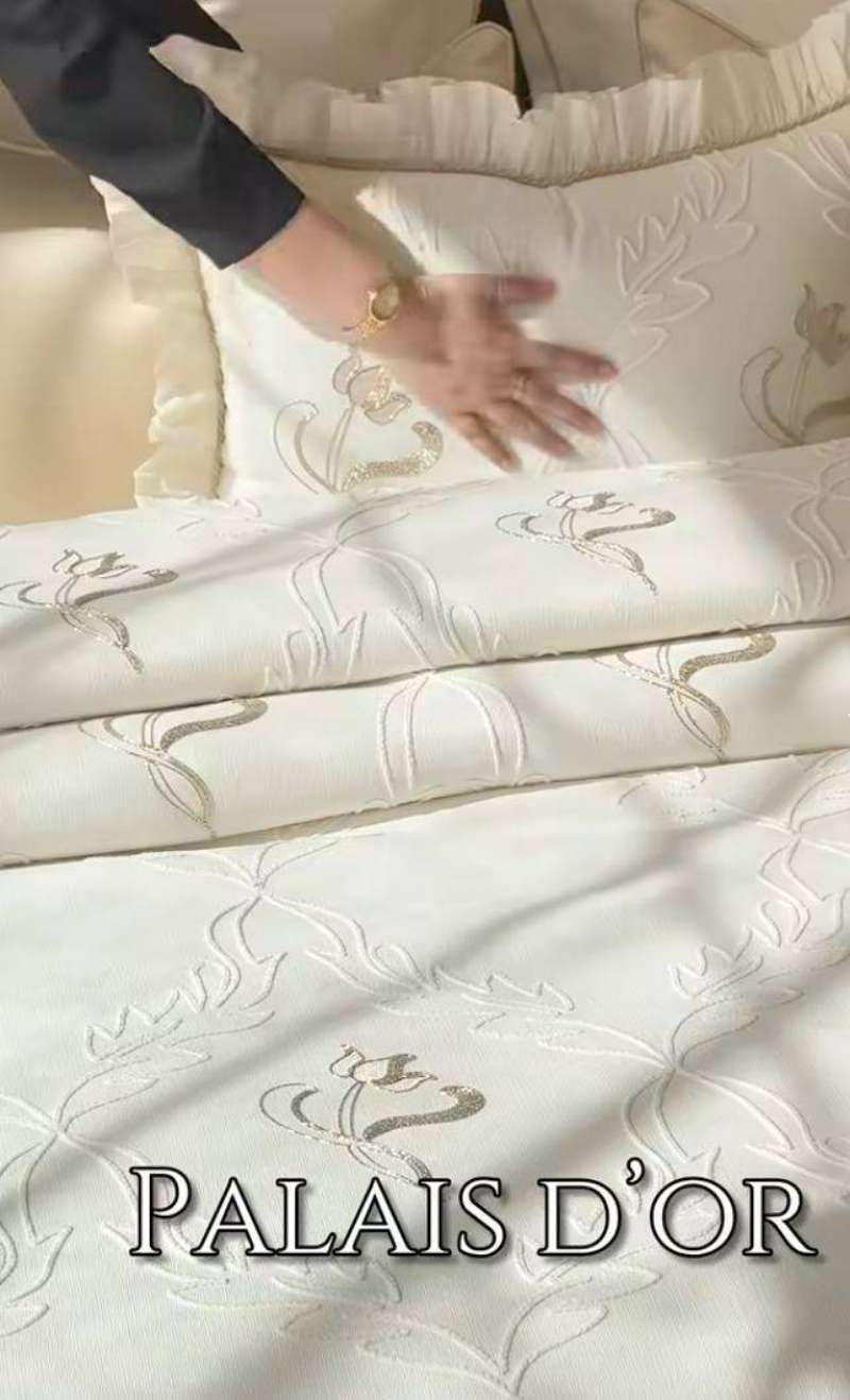 Couvre lit royal - Miniature 7