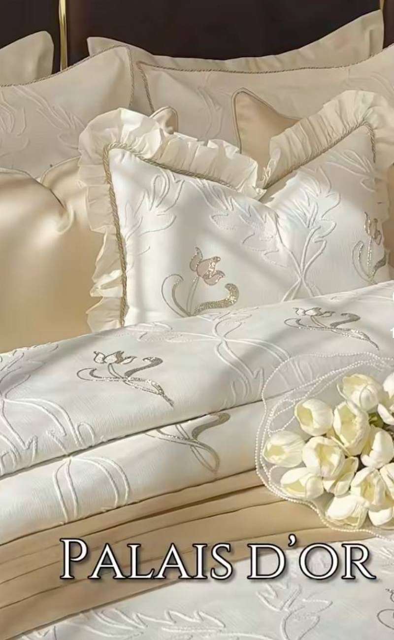 Couvre lit royal - Miniature 5