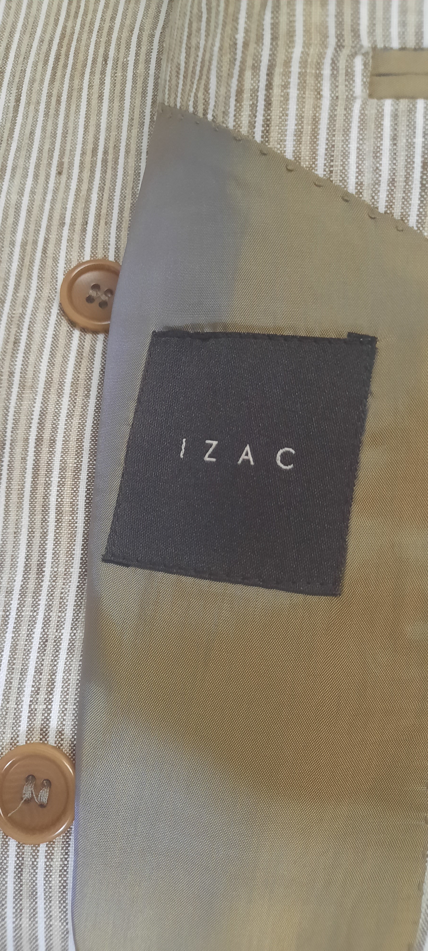 Costumes de marque  - Miniature 3
