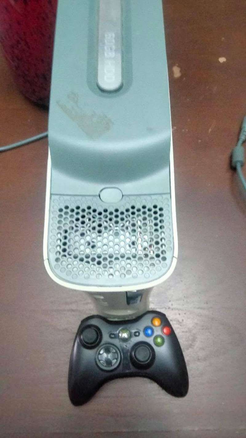 Xbox 360 - Miniature 2