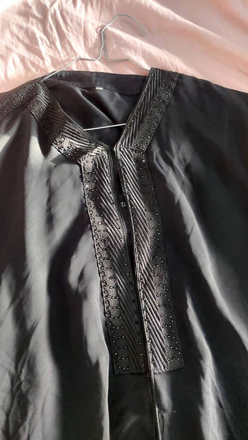 Abaya noir acheté a l'arabie saoudite