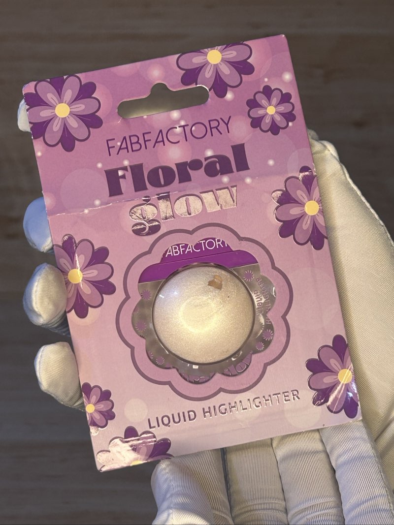 Floral Glow Liquid Highlighter