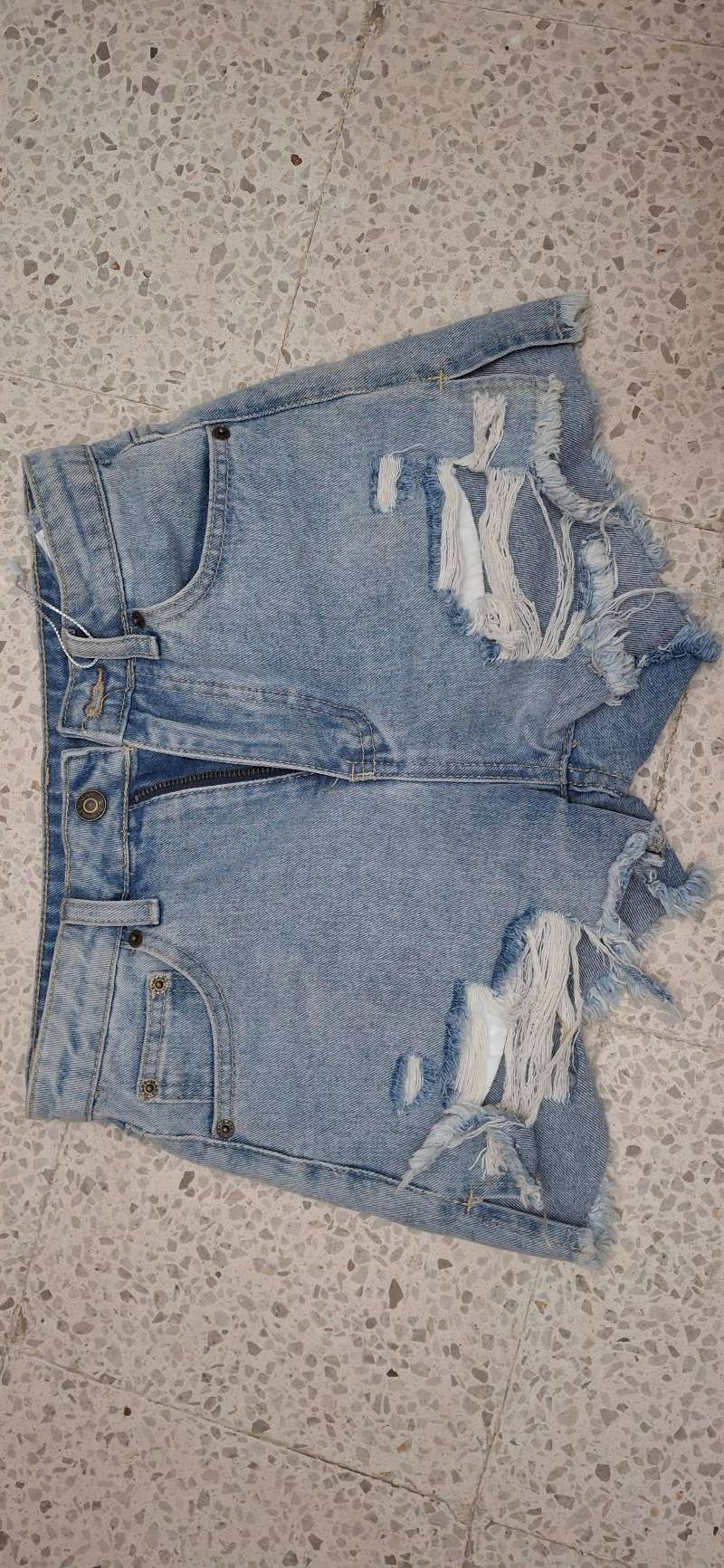 Short bleu clair