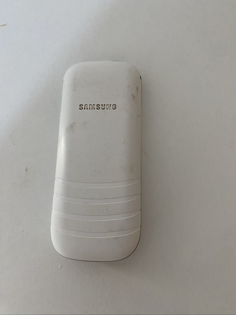 Téléphone très encien - Miniature 2