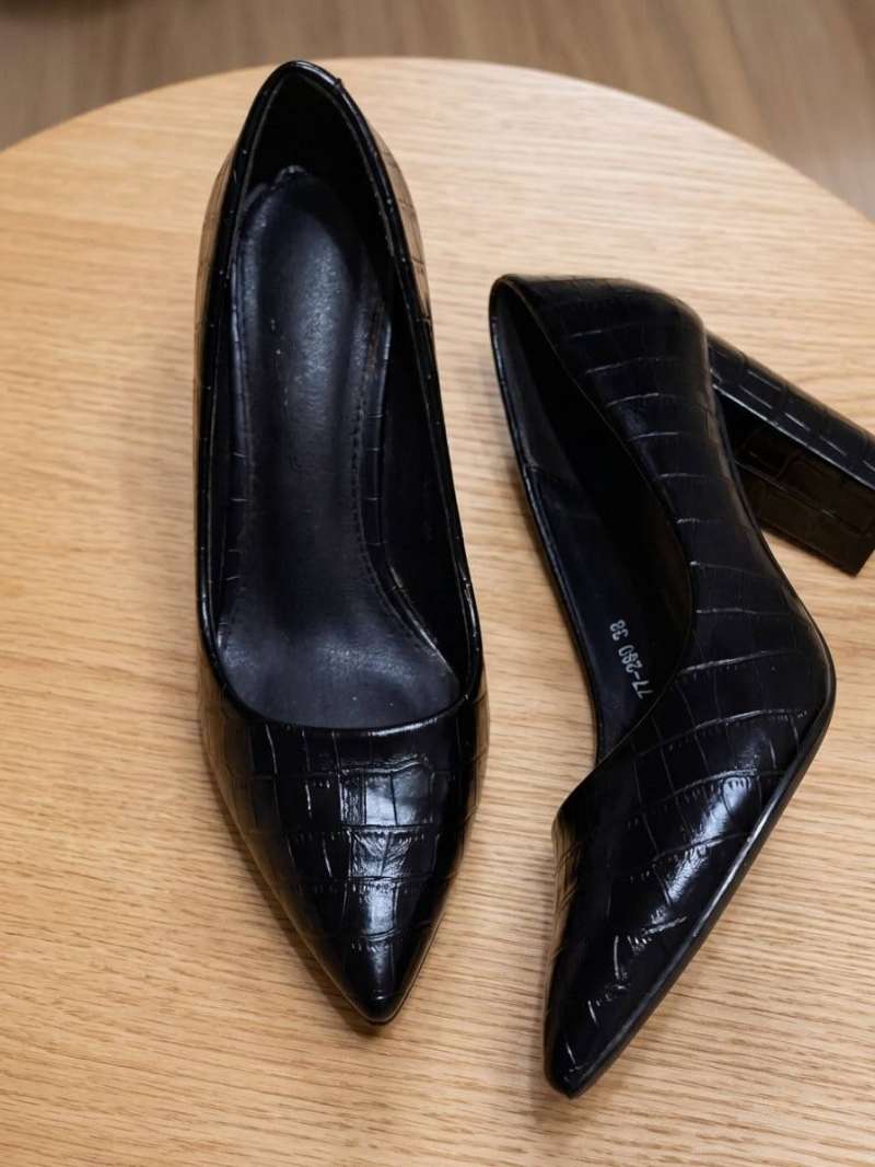 Escarpins noirs - Miniature 2