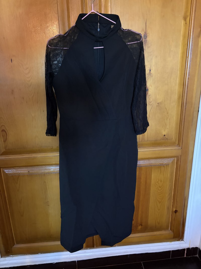 Robe classique noire