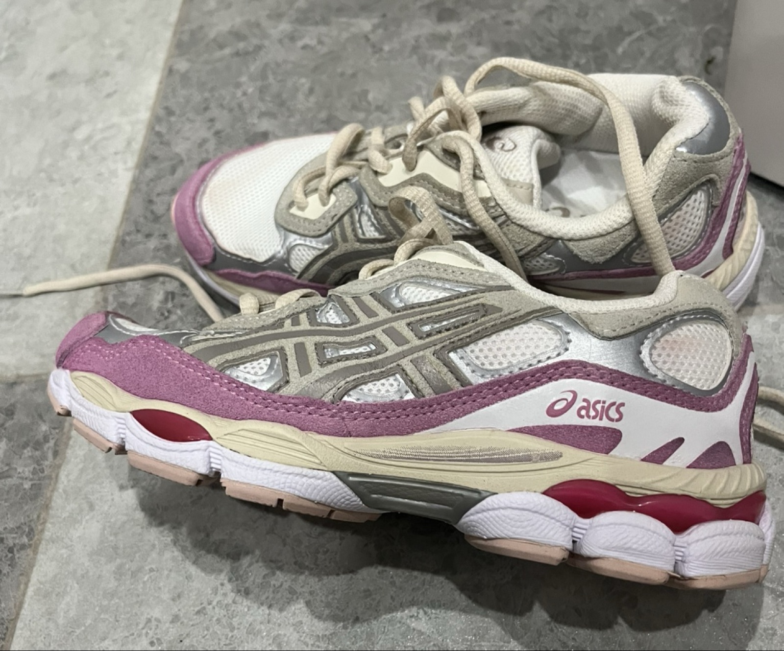 Basket ASICS
